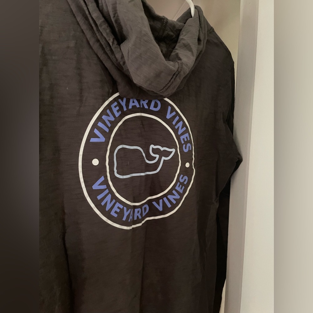 Vineyard Vines - Women’s - long sleeves /w hood
